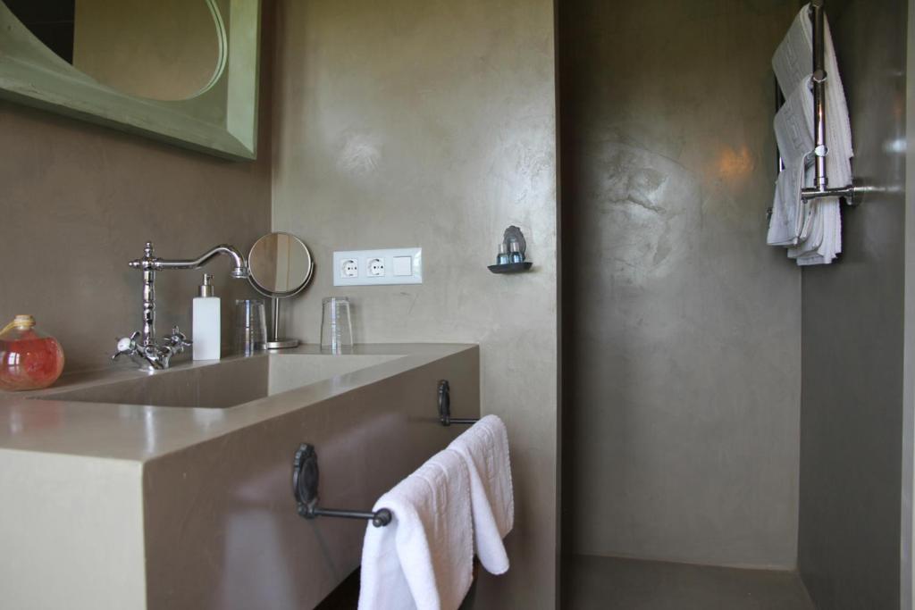 Hostal Nou De Crespiá Szoba fotó