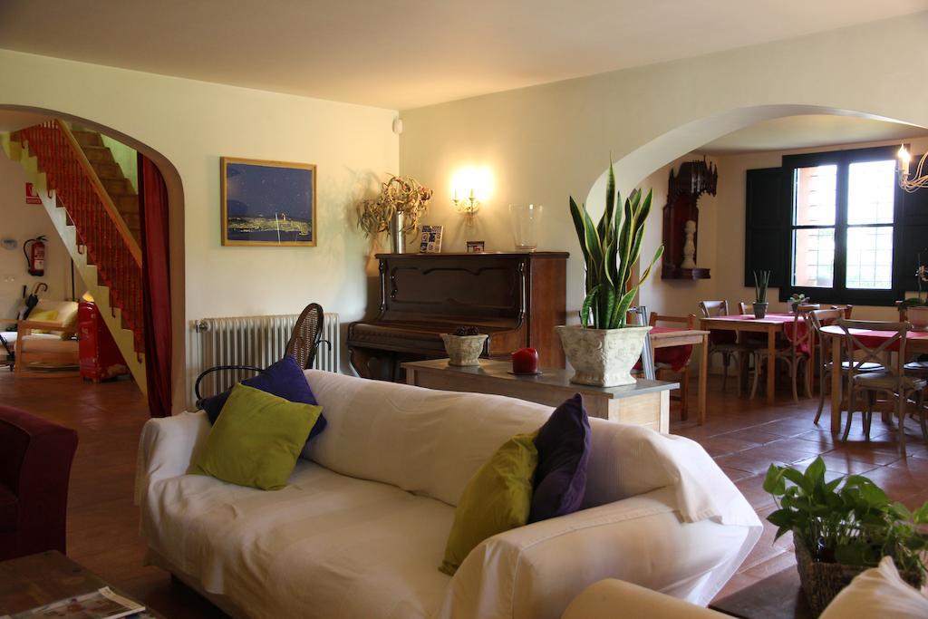 Hostal Nou De Crespiá Kültér fotó